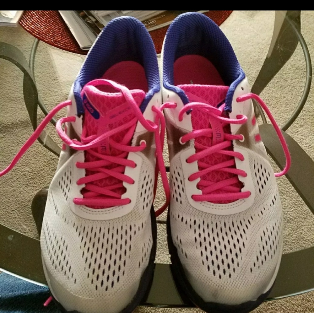 Asics 33 Woman's Sneakers Size 10.5